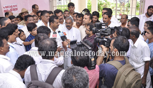 Khader visits Wenlock Hospital